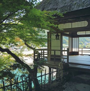 Beautiful Japanese architecture at Garyu Sanso