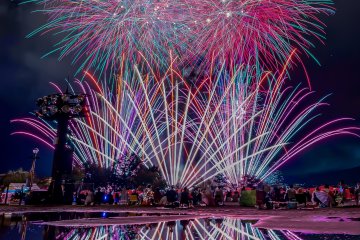 HANABI MAGIC Fuji and Lake Yamanaka